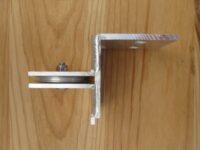 Poulie montée sur cornière L