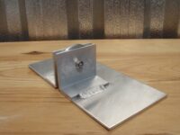 Poulie montée sur tôle plane